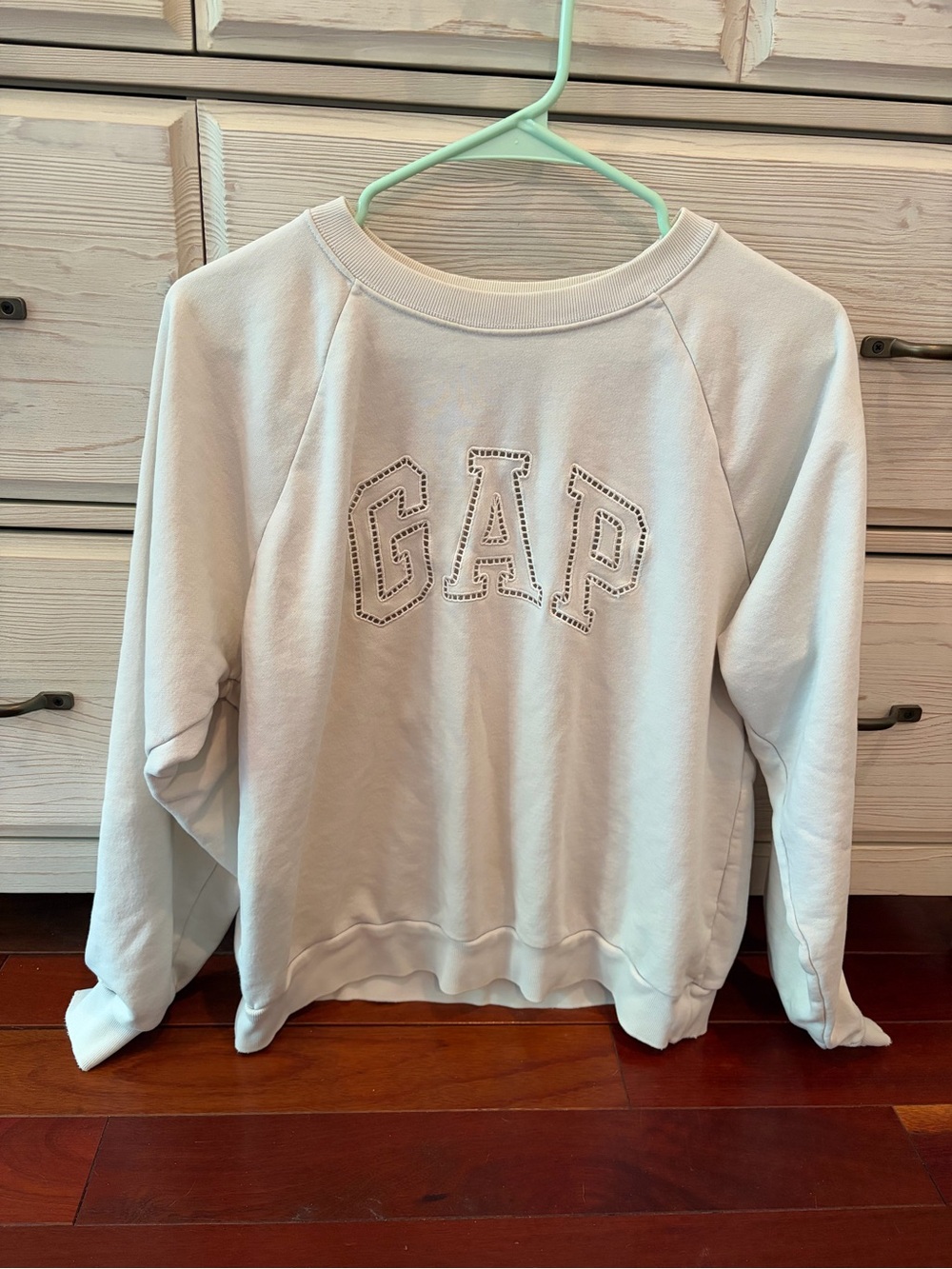 Well loved Gap eyelet sweatshirt